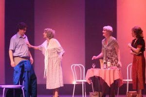 2321009_dont-look-now