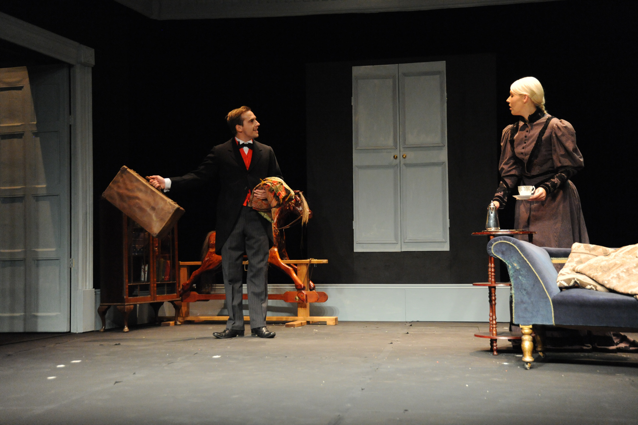 2501409_cherry-orchard-the