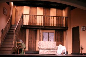 2301004_noises-off_act1