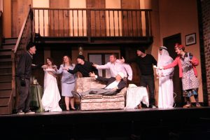 2301004_noises-off_act3